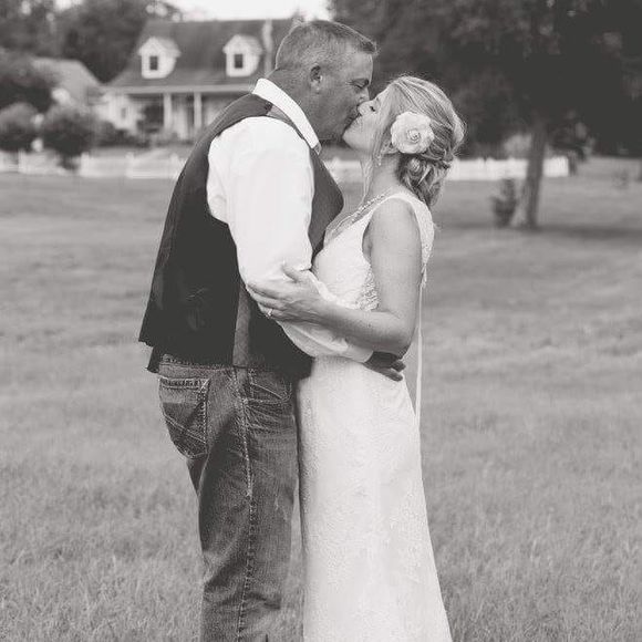 Meet your Posher, Gena - Picture 1 of 1